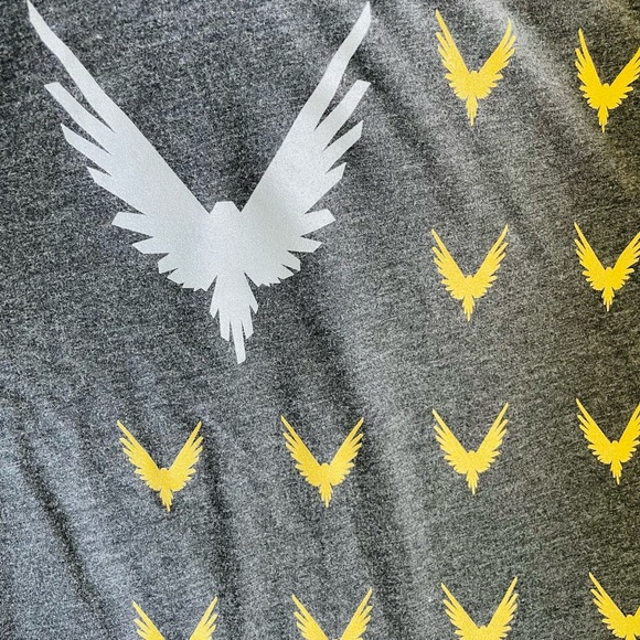 Boys gray Maverick T Shirt, Medium, Excellent Condition, Logan Paul - Picture 4 of 8